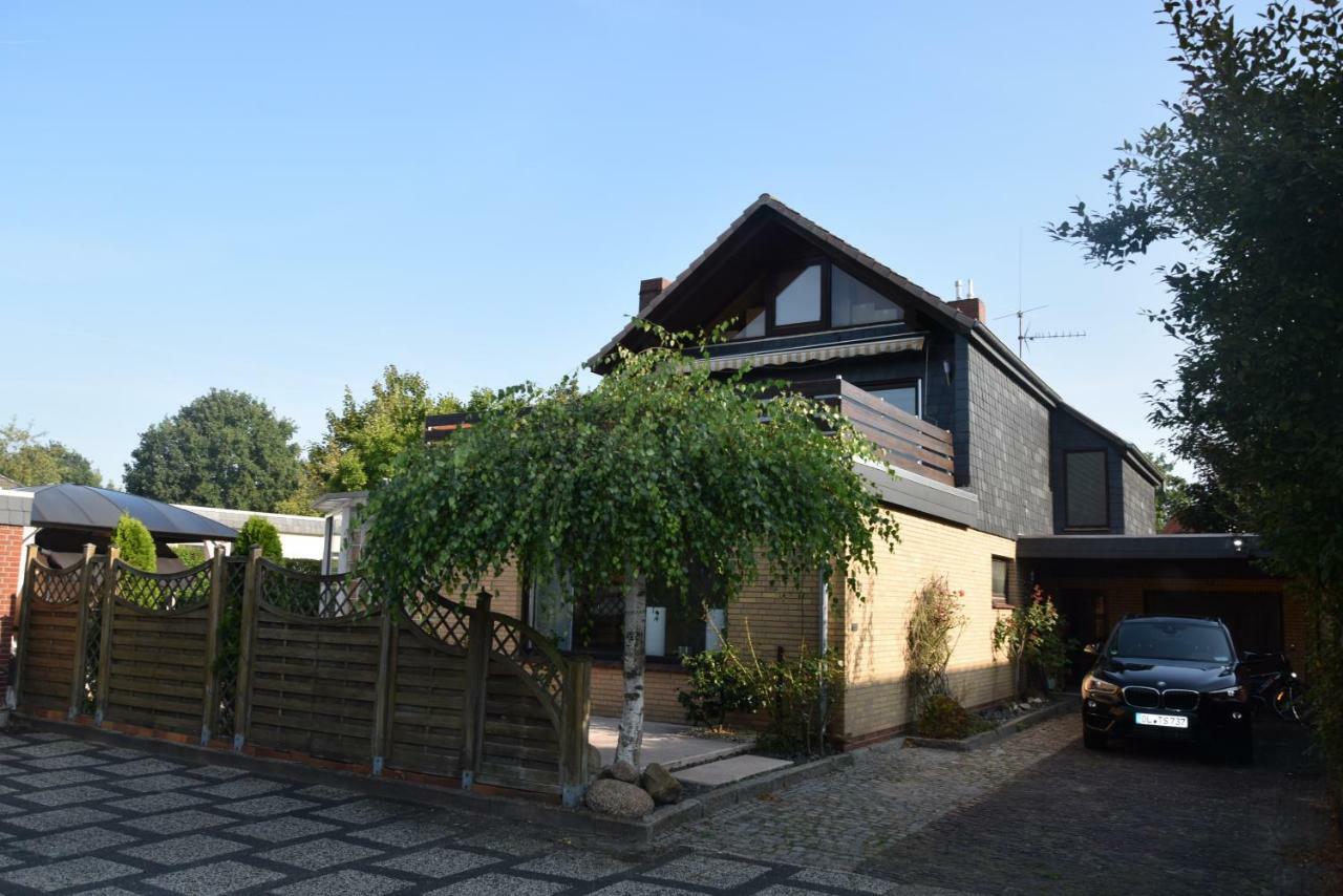 Schoenes Apartment Mit Dachterrasse Oldenburg Exterior foto